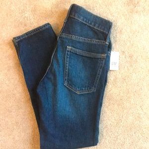 NWT Gap 10 slim jeans. Easy Taper.